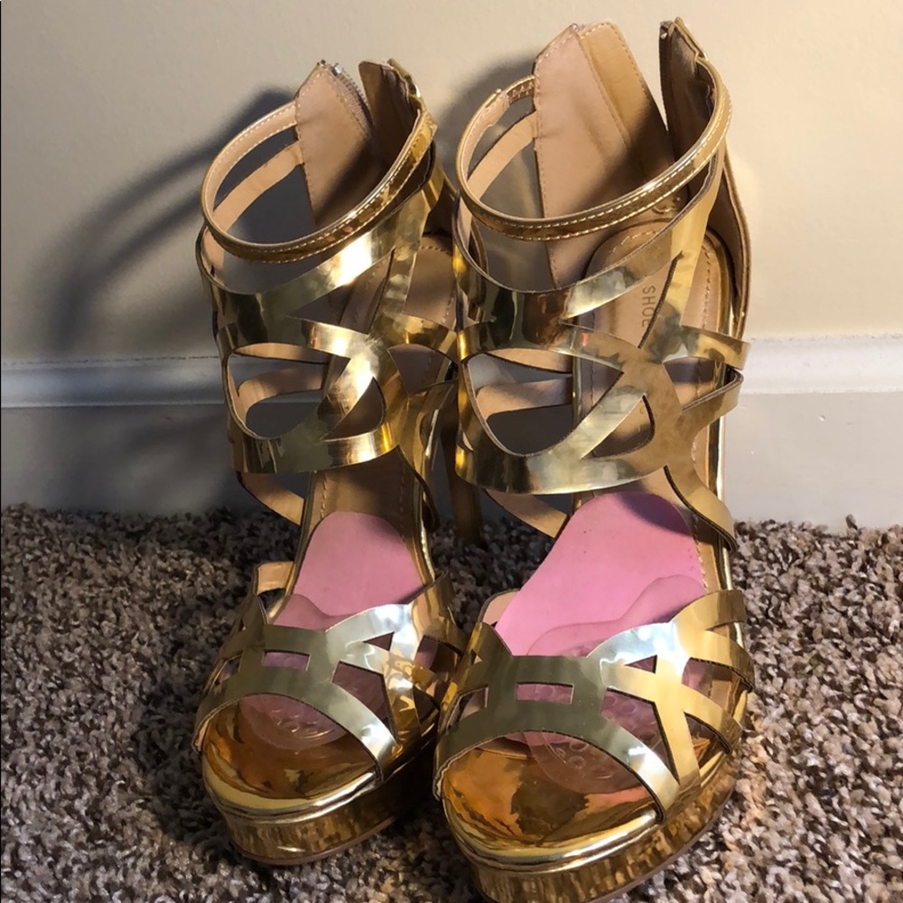 Gold heels